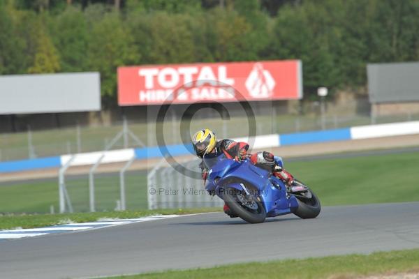 Motorcycle action photographs;Trackday digital images;donington;donington park leicestershire;donington photographs;event digital images;eventdigitalimages;no limits trackday;peter wileman photography;trackday;trackday photos