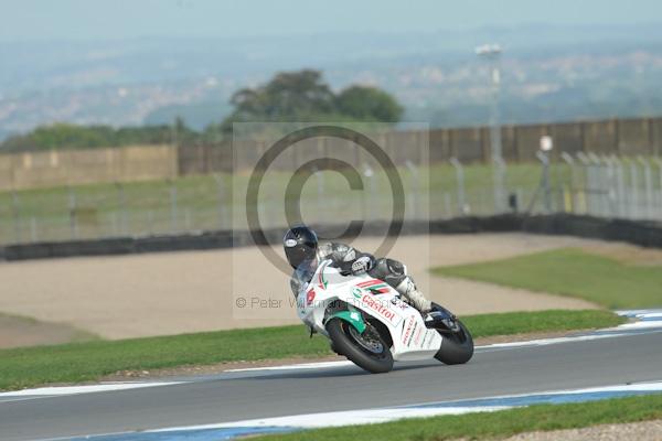 Motorcycle action photographs;Trackday digital images;donington;donington park leicestershire;donington photographs;event digital images;eventdigitalimages;no limits trackday;peter wileman photography;trackday;trackday photos