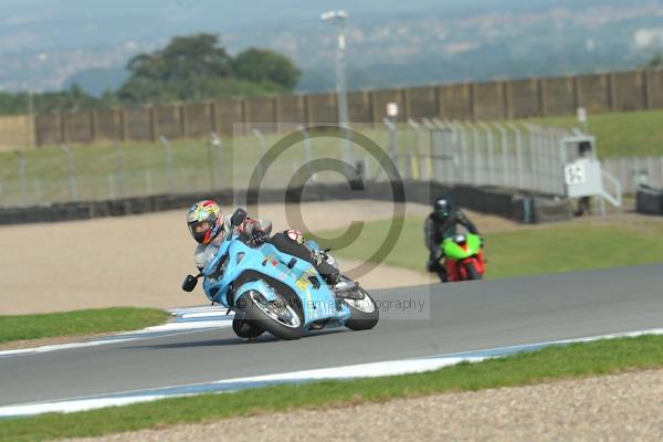 Motorcycle action photographs;Trackday digital images;donington;donington park leicestershire;donington photographs;event digital images;eventdigitalimages;no limits trackday;peter wileman photography;trackday;trackday photos