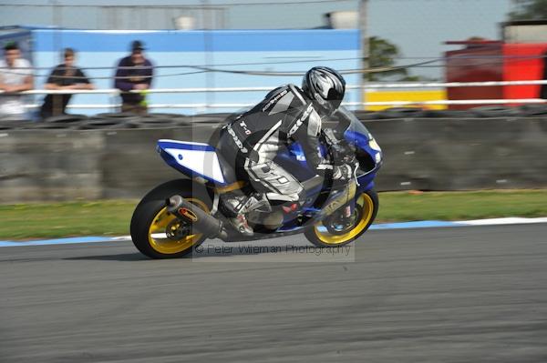 Motorcycle action photographs;Trackday digital images;donington;donington park leicestershire;donington photographs;event digital images;eventdigitalimages;no limits trackday;peter wileman photography;trackday;trackday photos