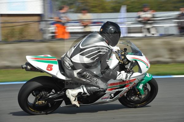 Motorcycle action photographs;Trackday digital images;donington;donington park leicestershire;donington photographs;event digital images;eventdigitalimages;no limits trackday;peter wileman photography;trackday;trackday photos