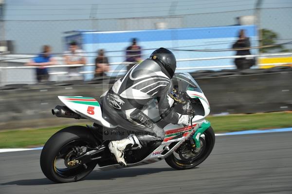 Motorcycle action photographs;Trackday digital images;donington;donington park leicestershire;donington photographs;event digital images;eventdigitalimages;no limits trackday;peter wileman photography;trackday;trackday photos