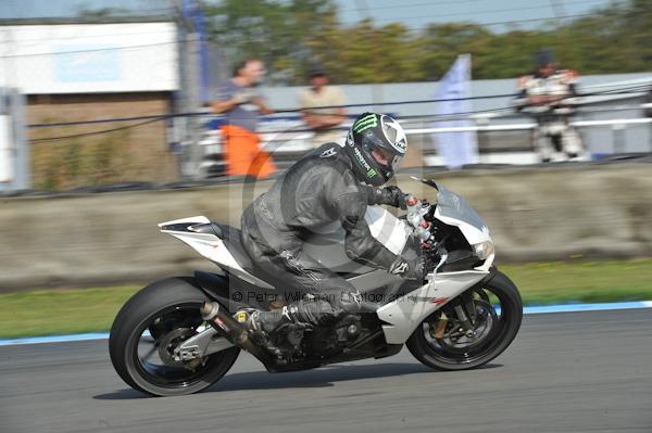 Motorcycle action photographs;Trackday digital images;donington;donington park leicestershire;donington photographs;event digital images;eventdigitalimages;no limits trackday;peter wileman photography;trackday;trackday photos