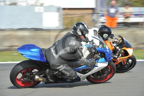 Motorcycle action photographs;Trackday digital images;donington;donington park leicestershire;donington photographs;event digital images;eventdigitalimages;no limits trackday;peter wileman photography;trackday;trackday photos