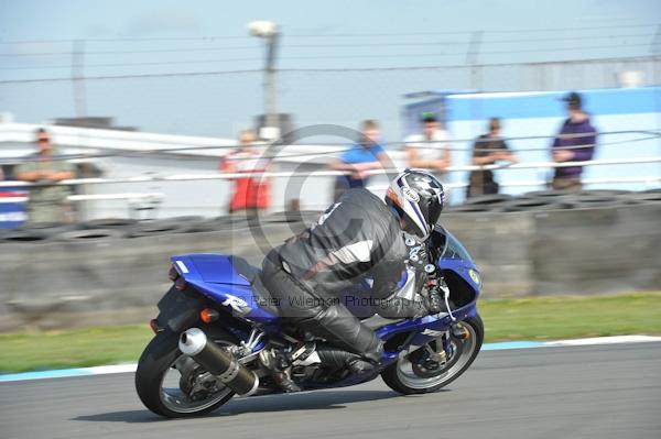 Motorcycle action photographs;Trackday digital images;donington;donington park leicestershire;donington photographs;event digital images;eventdigitalimages;no limits trackday;peter wileman photography;trackday;trackday photos