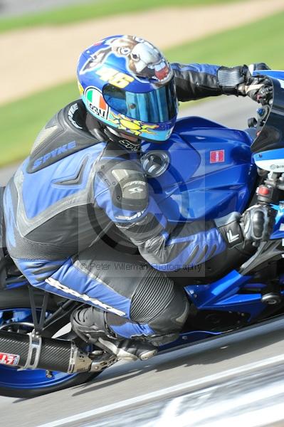 Motorcycle action photographs;Trackday digital images;donington;donington park leicestershire;donington photographs;event digital images;eventdigitalimages;no limits trackday;peter wileman photography;trackday;trackday photos