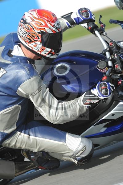 Motorcycle action photographs;Trackday digital images;donington;donington park leicestershire;donington photographs;event digital images;eventdigitalimages;no limits trackday;peter wileman photography;trackday;trackday photos