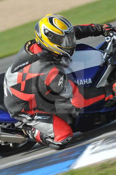 Motorcycle action photographs;Trackday digital images;donington;donington park leicestershire;donington photographs;event digital images;eventdigitalimages;no limits trackday;peter wileman photography;trackday;trackday photos