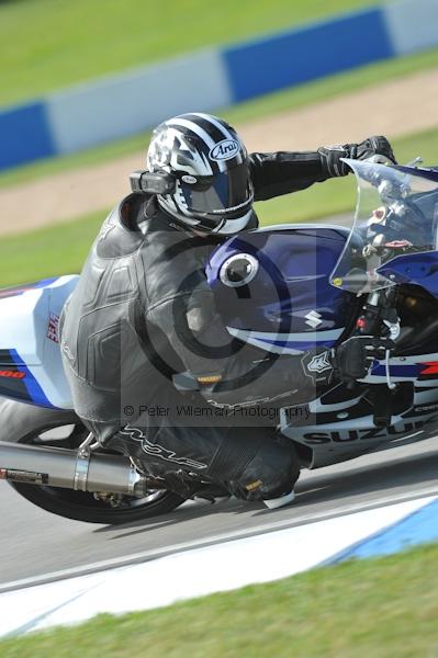 Motorcycle action photographs;Trackday digital images;donington;donington park leicestershire;donington photographs;event digital images;eventdigitalimages;no limits trackday;peter wileman photography;trackday;trackday photos