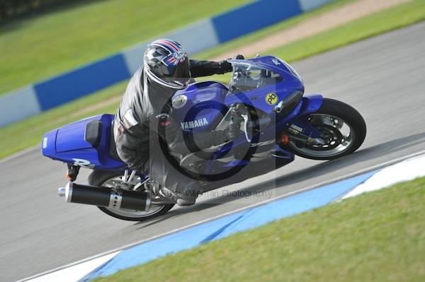 Motorcycle action photographs;Trackday digital images;donington;donington park leicestershire;donington photographs;event digital images;eventdigitalimages;no limits trackday;peter wileman photography;trackday;trackday photos