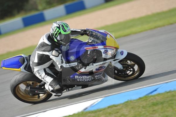 Motorcycle action photographs;Trackday digital images;donington;donington park leicestershire;donington photographs;event digital images;eventdigitalimages;no limits trackday;peter wileman photography;trackday;trackday photos