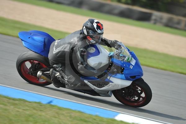 Motorcycle action photographs;Trackday digital images;donington;donington park leicestershire;donington photographs;event digital images;eventdigitalimages;no limits trackday;peter wileman photography;trackday;trackday photos