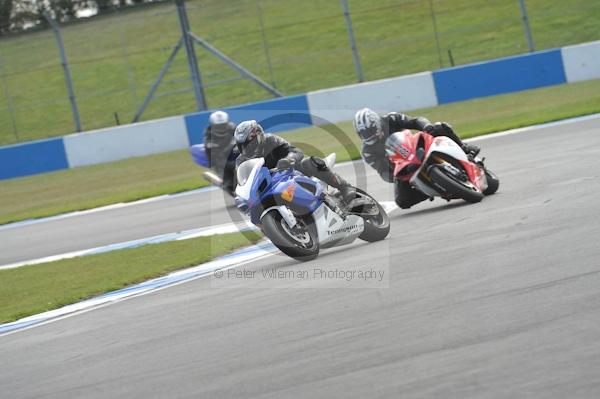 Motorcycle action photographs;Trackday digital images;donington;donington park leicestershire;donington photographs;event digital images;eventdigitalimages;no limits trackday;peter wileman photography;trackday;trackday photos