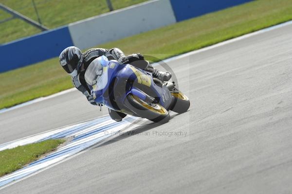 Motorcycle action photographs;Trackday digital images;donington;donington park leicestershire;donington photographs;event digital images;eventdigitalimages;no limits trackday;peter wileman photography;trackday;trackday photos