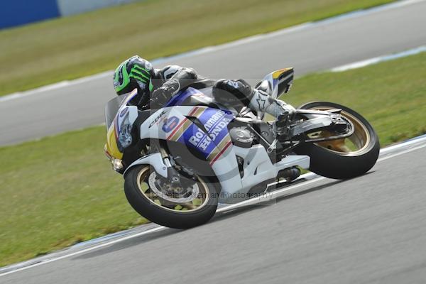 Motorcycle action photographs;Trackday digital images;donington;donington park leicestershire;donington photographs;event digital images;eventdigitalimages;no limits trackday;peter wileman photography;trackday;trackday photos