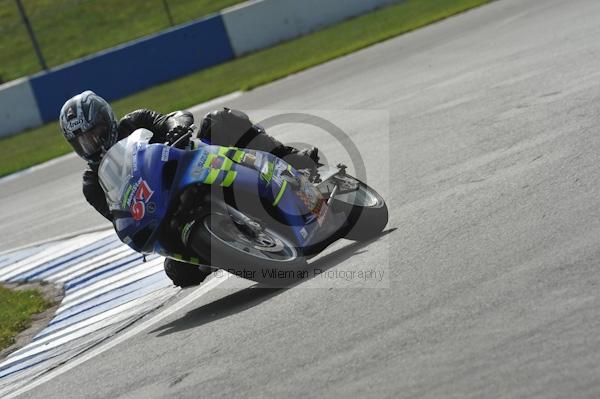 Motorcycle action photographs;Trackday digital images;donington;donington park leicestershire;donington photographs;event digital images;eventdigitalimages;no limits trackday;peter wileman photography;trackday;trackday photos