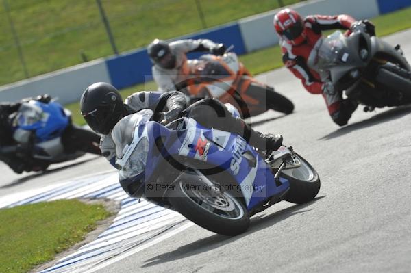 Motorcycle action photographs;Trackday digital images;donington;donington park leicestershire;donington photographs;event digital images;eventdigitalimages;no limits trackday;peter wileman photography;trackday;trackday photos