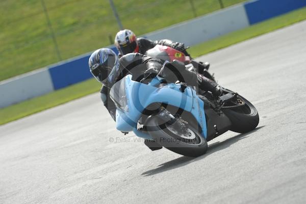 Motorcycle action photographs;Trackday digital images;donington;donington park leicestershire;donington photographs;event digital images;eventdigitalimages;no limits trackday;peter wileman photography;trackday;trackday photos