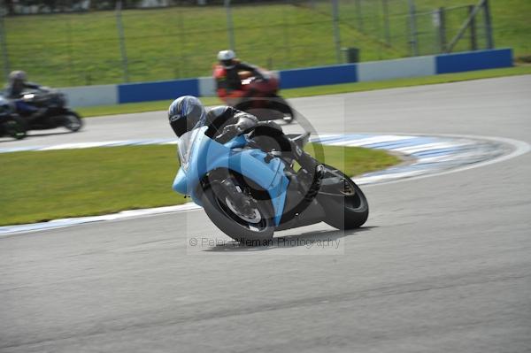 Motorcycle action photographs;Trackday digital images;donington;donington park leicestershire;donington photographs;event digital images;eventdigitalimages;no limits trackday;peter wileman photography;trackday;trackday photos