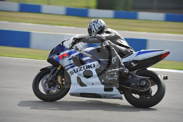 Motorcycle action photographs;Trackday digital images;donington;donington park leicestershire;donington photographs;event digital images;eventdigitalimages;no limits trackday;peter wileman photography;trackday;trackday photos