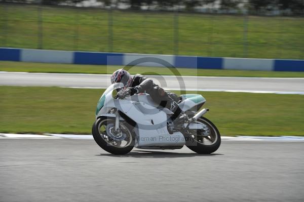 Motorcycle action photographs;Trackday digital images;donington;donington park leicestershire;donington photographs;event digital images;eventdigitalimages;no limits trackday;peter wileman photography;trackday;trackday photos