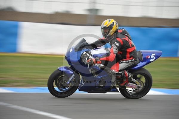 Motorcycle action photographs;Trackday digital images;donington;donington park leicestershire;donington photographs;event digital images;eventdigitalimages;no limits trackday;peter wileman photography;trackday;trackday photos