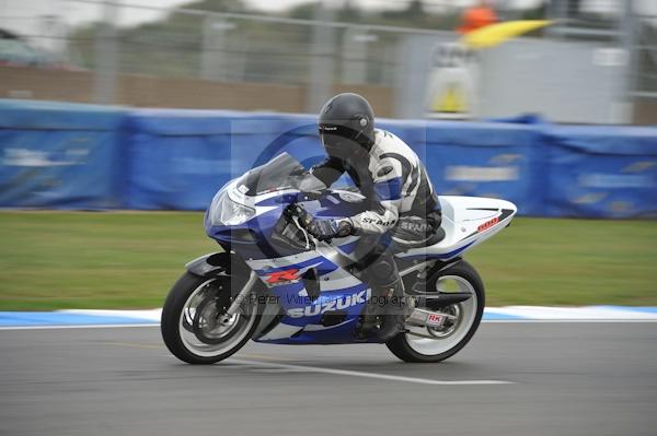 Motorcycle action photographs;Trackday digital images;donington;donington park leicestershire;donington photographs;event digital images;eventdigitalimages;no limits trackday;peter wileman photography;trackday;trackday photos