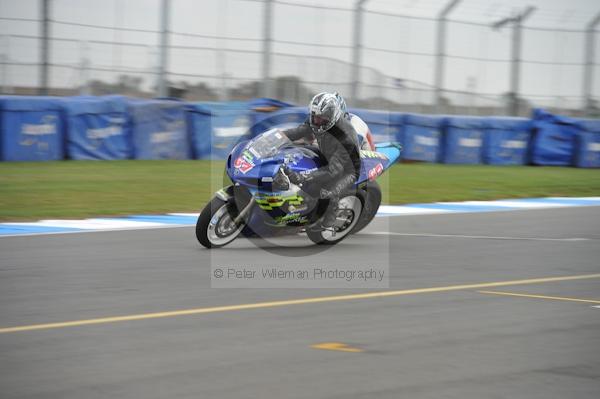 Motorcycle action photographs;Trackday digital images;donington;donington park leicestershire;donington photographs;event digital images;eventdigitalimages;no limits trackday;peter wileman photography;trackday;trackday photos