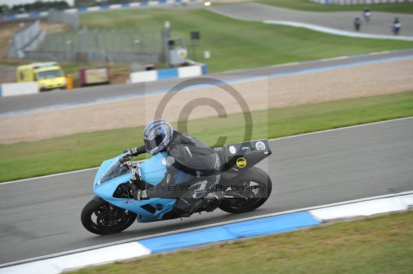 Motorcycle action photographs;Trackday digital images;donington;donington park leicestershire;donington photographs;event digital images;eventdigitalimages;no limits trackday;peter wileman photography;trackday;trackday photos