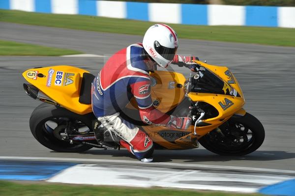 Motorcycle action photographs;Trackday digital images;donington;donington park leicestershire;donington photographs;event digital images;eventdigitalimages;no limits trackday;peter wileman photography;trackday;trackday photos