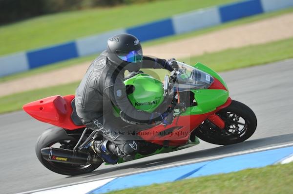 Motorcycle action photographs;Trackday digital images;donington;donington park leicestershire;donington photographs;event digital images;eventdigitalimages;no limits trackday;peter wileman photography;trackday;trackday photos