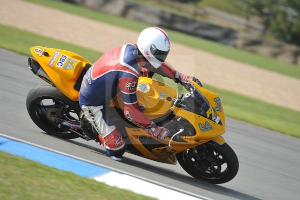 Motorcycle action photographs;Trackday digital images;donington;donington park leicestershire;donington photographs;event digital images;eventdigitalimages;no limits trackday;peter wileman photography;trackday;trackday photos