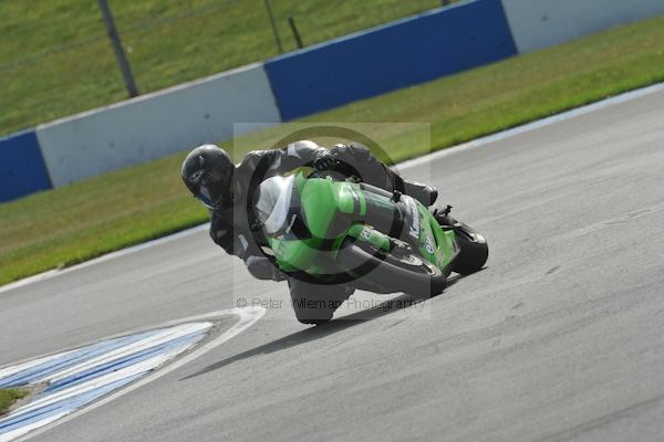 Motorcycle action photographs;Trackday digital images;donington;donington park leicestershire;donington photographs;event digital images;eventdigitalimages;no limits trackday;peter wileman photography;trackday;trackday photos