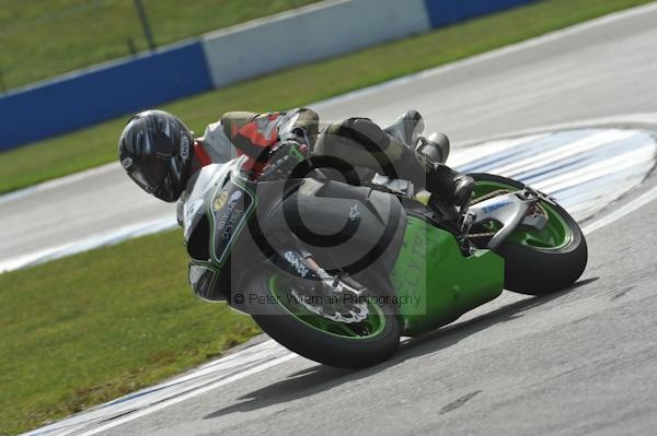 Motorcycle action photographs;Trackday digital images;donington;donington park leicestershire;donington photographs;event digital images;eventdigitalimages;no limits trackday;peter wileman photography;trackday;trackday photos