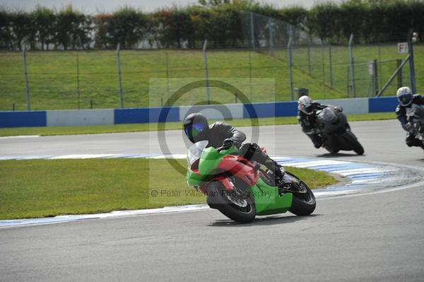 Motorcycle action photographs;Trackday digital images;donington;donington park leicestershire;donington photographs;event digital images;eventdigitalimages;no limits trackday;peter wileman photography;trackday;trackday photos