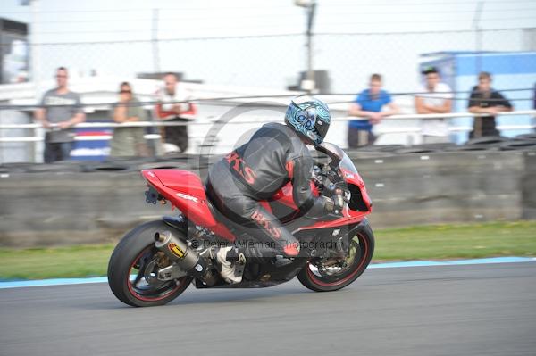 Motorcycle action photographs;Trackday digital images;donington;donington park leicestershire;donington photographs;event digital images;eventdigitalimages;no limits trackday;peter wileman photography;trackday;trackday photos