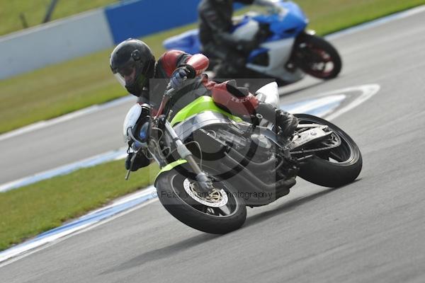 Motorcycle action photographs;Trackday digital images;donington;donington park leicestershire;donington photographs;event digital images;eventdigitalimages;no limits trackday;peter wileman photography;trackday;trackday photos