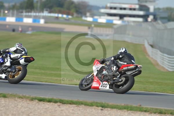 Motorcycle action photographs;Trackday digital images;donington;donington park leicestershire;donington photographs;event digital images;eventdigitalimages;no limits trackday;peter wileman photography;trackday;trackday photos