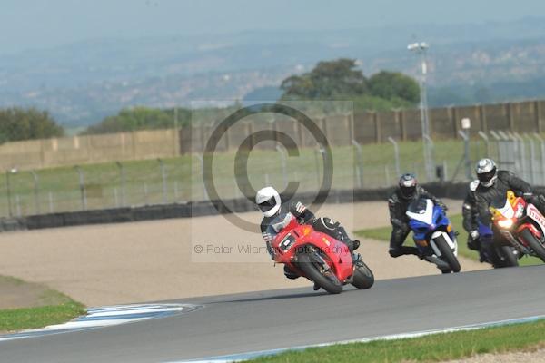 Motorcycle action photographs;Trackday digital images;donington;donington park leicestershire;donington photographs;event digital images;eventdigitalimages;no limits trackday;peter wileman photography;trackday;trackday photos