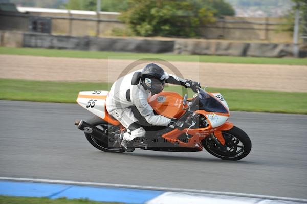 Motorcycle action photographs;Trackday digital images;donington;donington park leicestershire;donington photographs;event digital images;eventdigitalimages;no limits trackday;peter wileman photography;trackday;trackday photos