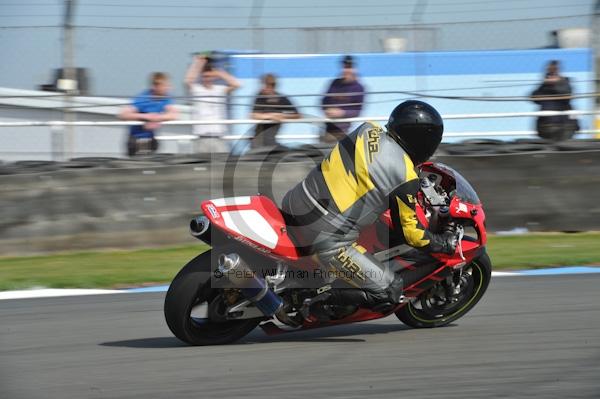 Motorcycle action photographs;Trackday digital images;donington;donington park leicestershire;donington photographs;event digital images;eventdigitalimages;no limits trackday;peter wileman photography;trackday;trackday photos