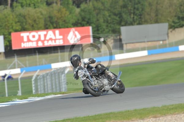 Motorcycle action photographs;Trackday digital images;donington;donington park leicestershire;donington photographs;event digital images;eventdigitalimages;no limits trackday;peter wileman photography;trackday;trackday photos