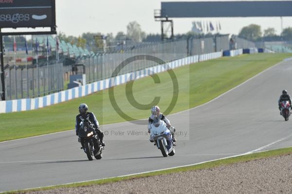 Motorcycle action photographs;Trackday digital images;donington;donington park leicestershire;donington photographs;event digital images;eventdigitalimages;no limits trackday;peter wileman photography;trackday;trackday photos