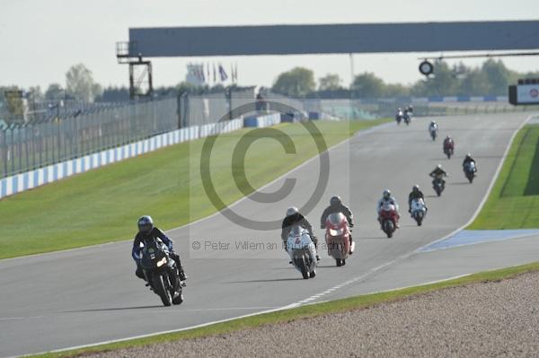 Motorcycle action photographs;Trackday digital images;donington;donington park leicestershire;donington photographs;event digital images;eventdigitalimages;no limits trackday;peter wileman photography;trackday;trackday photos