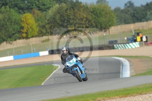 Motorcycle action photographs;Trackday digital images;donington;donington park leicestershire;donington photographs;event digital images;eventdigitalimages;no limits trackday;peter wileman photography;trackday;trackday photos