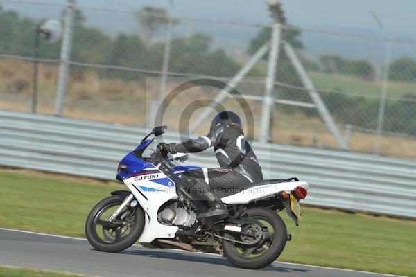 Motorcycle action photographs;Trackday digital images;donington;donington park leicestershire;donington photographs;event digital images;eventdigitalimages;no limits trackday;peter wileman photography;trackday;trackday photos