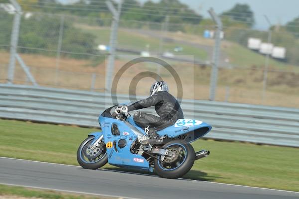 Motorcycle action photographs;Trackday digital images;donington;donington park leicestershire;donington photographs;event digital images;eventdigitalimages;no limits trackday;peter wileman photography;trackday;trackday photos