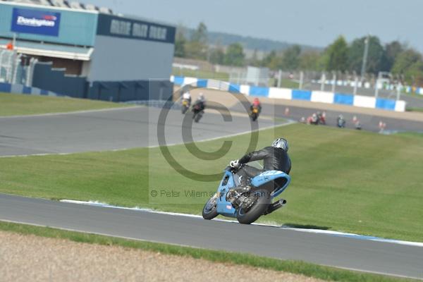 Motorcycle action photographs;Trackday digital images;donington;donington park leicestershire;donington photographs;event digital images;eventdigitalimages;no limits trackday;peter wileman photography;trackday;trackday photos