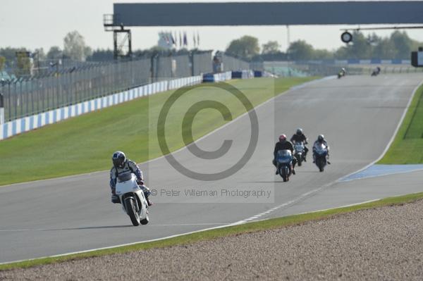 Motorcycle action photographs;Trackday digital images;donington;donington park leicestershire;donington photographs;event digital images;eventdigitalimages;no limits trackday;peter wileman photography;trackday;trackday photos