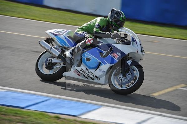 Motorcycle action photographs;Trackday digital images;donington;donington park leicestershire;donington photographs;event digital images;eventdigitalimages;no limits trackday;peter wileman photography;trackday;trackday photos